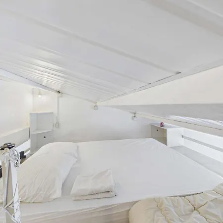 Apartamento Mezzanine Pour 4 à Avec Parking Privé, Tv Et Cuisine équipée - Fr-1-326-783 *