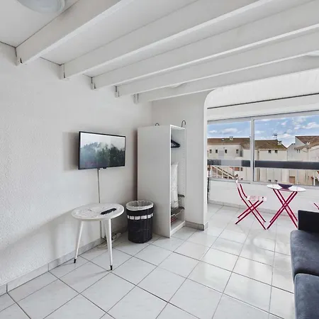 Mezzanine Pour 4 à Avec Parking Privé, Tv Et Cuisine équipée - Fr-1-326-783 Apartamento *